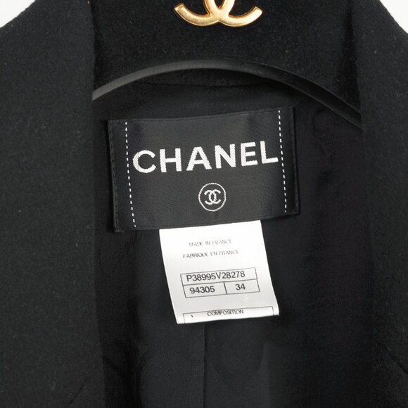 Chanel Black Wool-Blend Panelled Buttoned-Chain Blazer - Picture 8 of 12